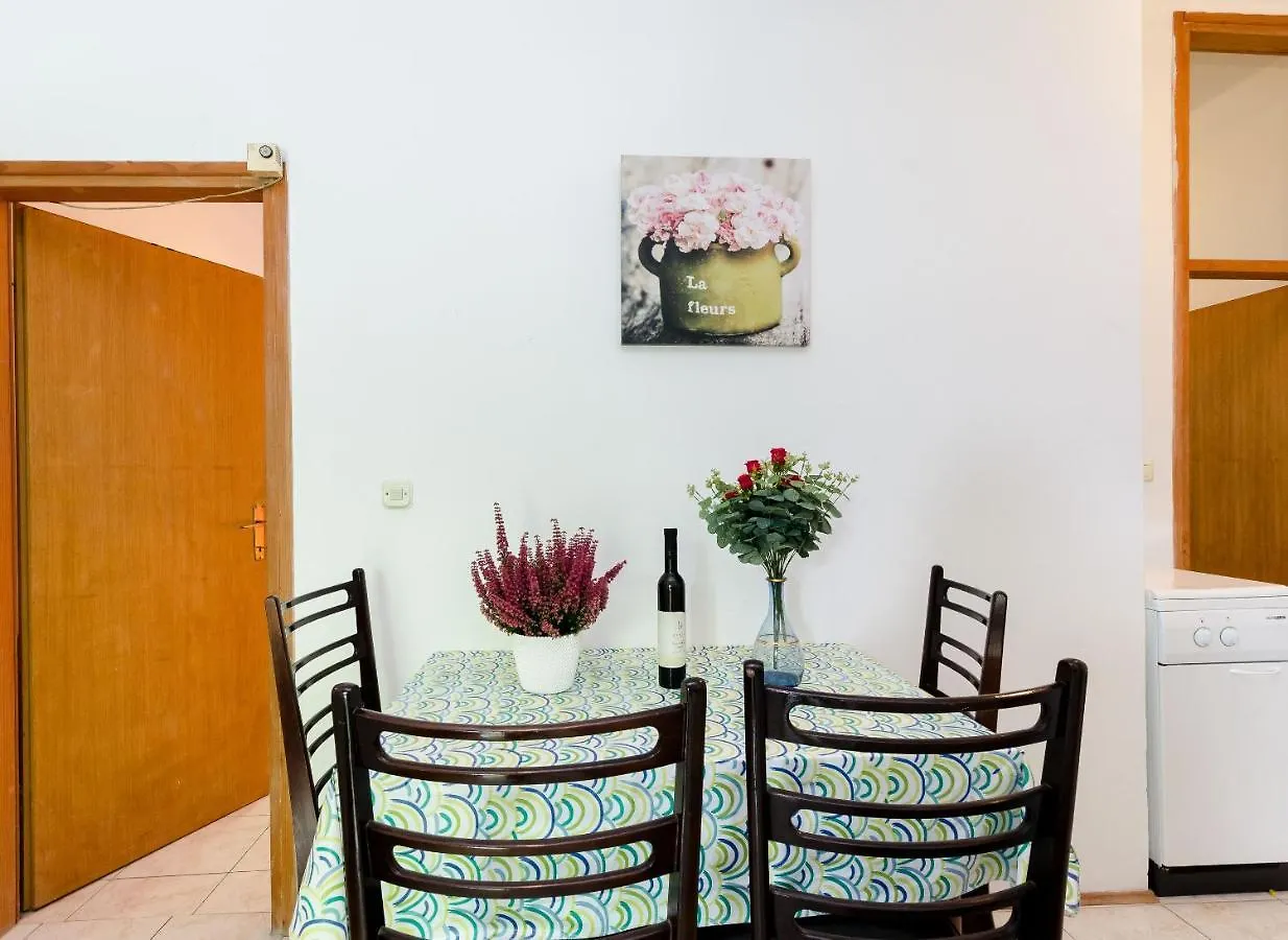 Apartments Massimo Ρόβινι