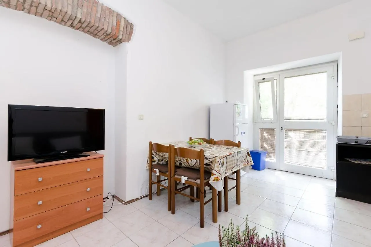 Apartments Massimo Ρόβινι